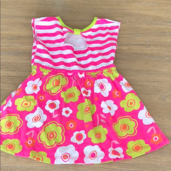 Bright pattern dress - Picture 2 of 3